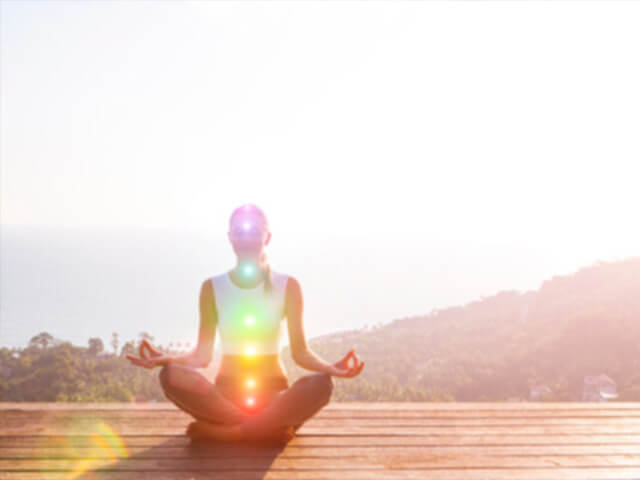 Espacio de Reiki — camilla y ambiente